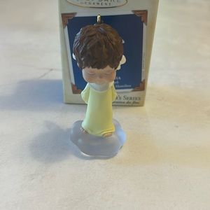 Hallmark Keepsake Forsythia Mary's Angels Christmas Ornament, #18